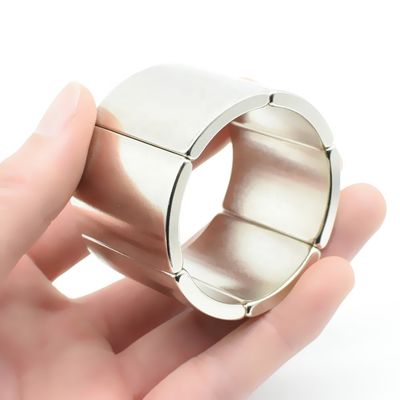 Servizio di perforazione Magnete al neodimio per generatori Forma trapezoidale permanente