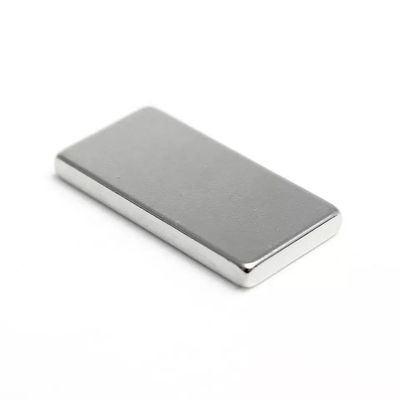 Grado N52 Magnete di Neodimio Raro Terrestre Industriale Piccolo e Forte con Tolleranza ± 0,05 mm