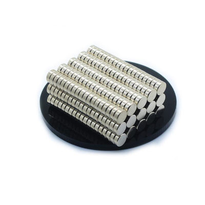 0Magneti a disco di neodimio da.3 mm e personalizzati per le vostre esigenze di stampaggio a prezzi competitivi