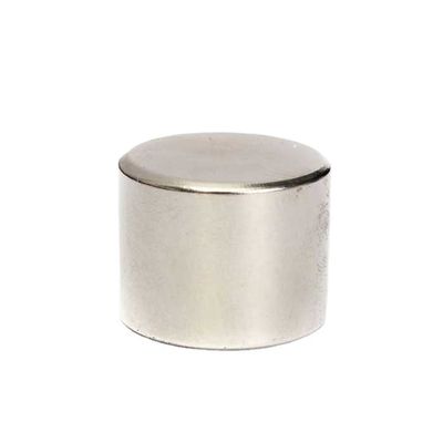 Temperatura di lavoro massima 80 Centigrade NdFeB Magnet N52 30x30 per efficienza e durata
