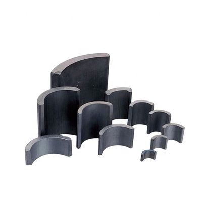 Magneti ceramici a arco di ferrite a prezzi accessibili e durevoli per applicazioni motrici