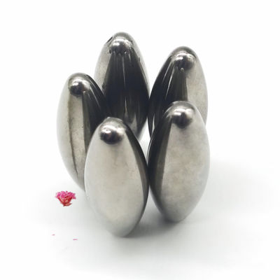 Giocattolo a magnete di ferrite a forma di proiettile di 60 x 17 mm di forma ovale adatto a varie applicazioni