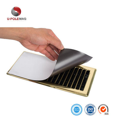 Copertura di scarico magnetica spessa su misura con superficie bianca in PVC e magnete di gomma composita