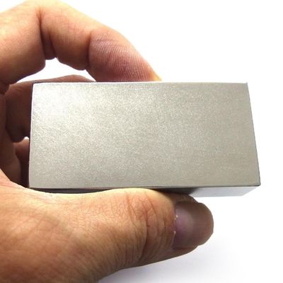 ISO14004 2004 Approvato N52 Neodimio Magnetic Bar Block 100 x 50 x 20 mm per l'ambiente
