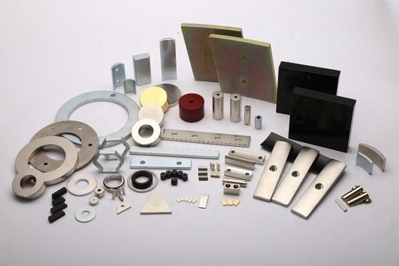 ISO14004 2004 Approvato N52 Neodimio Magnetic Bar Block 100 x 50 x 20 mm per l'ambiente