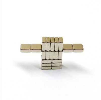 Magnete al neodimio composito piccolo blocco 20x20x10 mm per soluzioni magnetiche di lunga durata