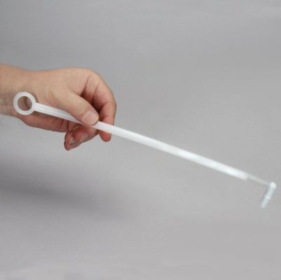 Esperimento di laboratorio Magnetic stir bar con forma cilindrica e magnete industriale