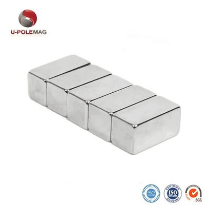 N45 Magnete al neodimio F50x50x10mm Circa 190g per applicazioni industriali e pesanti