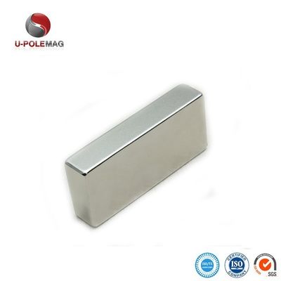 N45 Magnete al neodimio F50x50x10mm Circa 190g per applicazioni industriali e pesanti