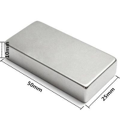 Temperatura di lavoro massima 60°C NdFeB Magnet N52 Super Strong Block 50x25x10mm Neodimio