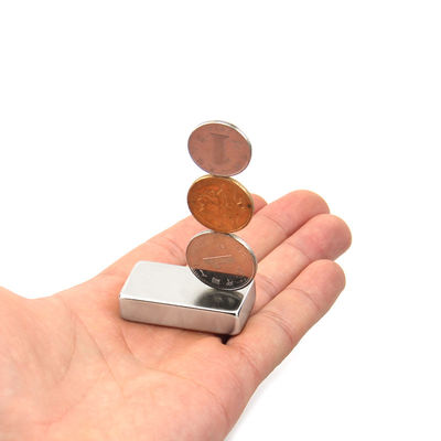 40*20*10mm N52 Magnete a blocco di neodimio con direzione di magnetismo assiale e tolleranza ±1%