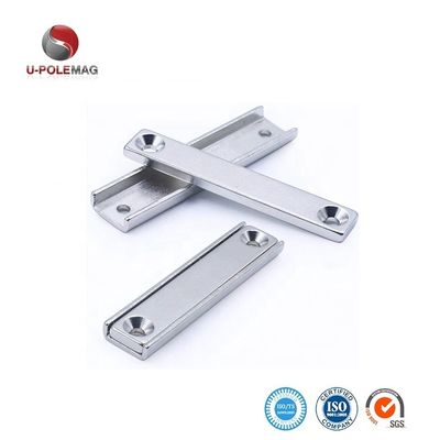 Magnete industriale Ndfeb da 65 libbre con rivestimento di nichel e forma di coppa in acciaio A3