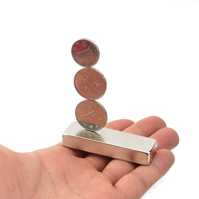 Magnete super forte su misura N52 60x20x10 mm rettangolare con rivestimento di zinco e grado NdFeB