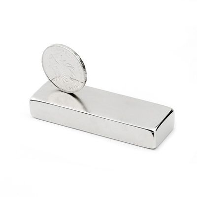 Magnete super forte su misura N52 60x20x10 mm rettangolare con rivestimento di zinco e grado NdFeB