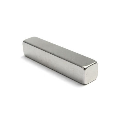 Magnete di neodimio composito magnetizzato diametralmente di grado N35-N52 per levitazione