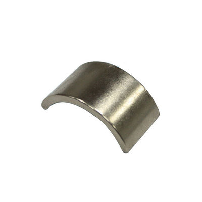 Esempio N52 Magnete ad arco di neodimio personalizzato per rivestimento sincrono del motore, epossidi, ecc.
