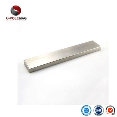 Rack per coltelli magnetici in acciaio inossidabile ideale per gli acquirenti commerciali e per le occasioni di campeggio