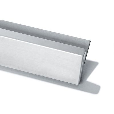 Rack per coltelli magnetici in acciaio inossidabile ideale per gli acquirenti commerciali e per le occasioni di campeggio