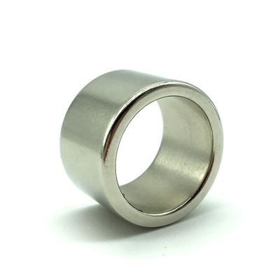 Magnete ad anello di magnetizzazione radiale al neodimio N38H personalizzato OD32xID25x20mm per sensori