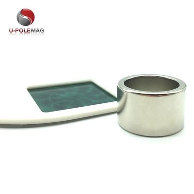 Magnete ad anello di magnetizzazione radiale al neodimio N38H personalizzato OD32xID25x20mm per sensori