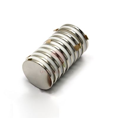 Magnete NdFeB N35 N42 N48 N52 rivestito con NiCuNi Magneti a disco di neodimio con adesivo 3M