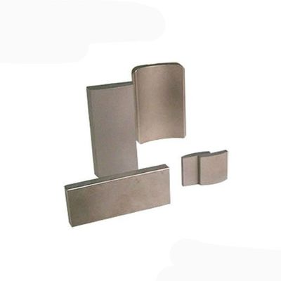Resistenza ad alte temperature SM2CO17 Magnete permanente con forma d'arco e tolleranza ± 1%