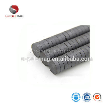 Magneti industriali circolari in ceramica C8 Magneti a disco di ferrite per artigianato e frigorifero