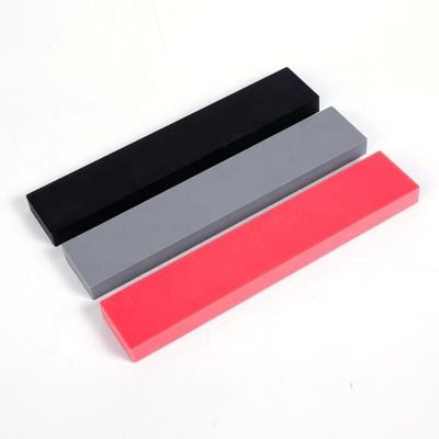 Dimensioni personalizzate di perforazione ruggine silicone striscia magnetica ha coperto