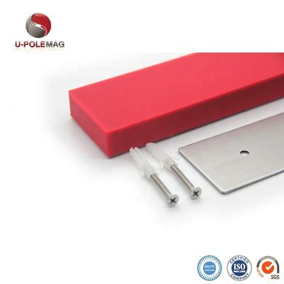 Dimensioni personalizzate di perforazione ruggine silicone striscia magnetica ha coperto