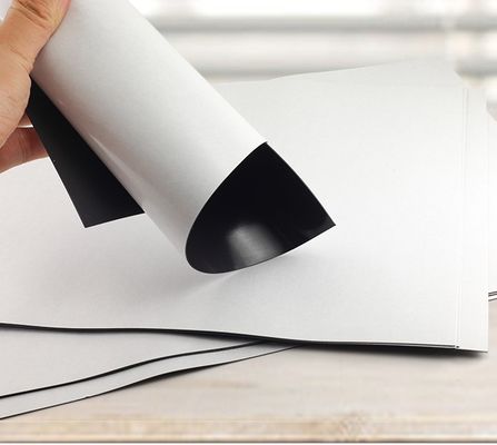 Tempo di produzione del campione 15-18 giorni Magnete di gomma Flessibile Magnetico a foglio con adesivo A4*0.75mm