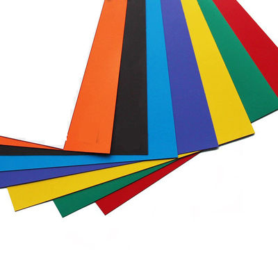 Tempo di produzione del campione 15-18 giorni Magnete di gomma Flessibile Magnetico a foglio con adesivo A4*0.75mm