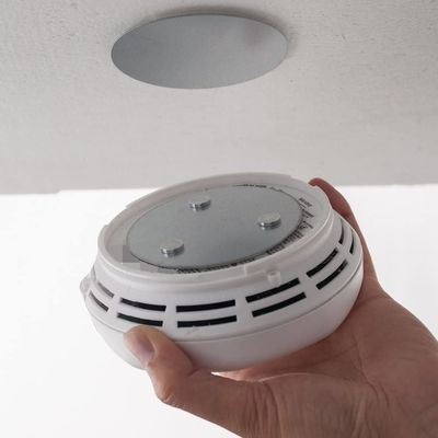 ISO9001 2000 Certificato 3pcs Magnetic Smoke Detector Mount con sistema e grado NdFeB