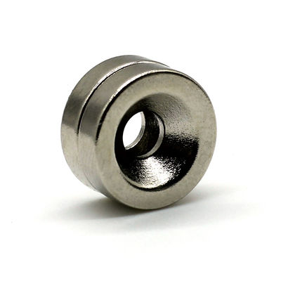 80-220 gradi Centigrado Disco rotondo Magnete al neodimio N52 NdFeB con buco anti-affondamento