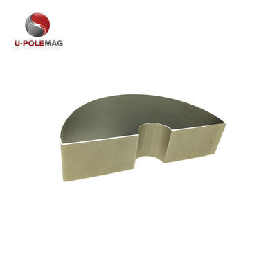 N35-N52 Magnete ad arco di terre rare per campi magnetici forti in motori e generatori