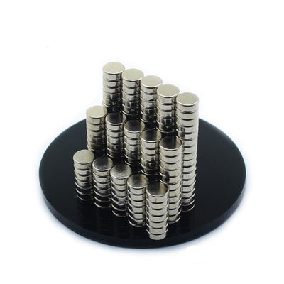 D10 N52 Magnete a disco di neodimio mini rotondo forte con spessore direzione magnetismo