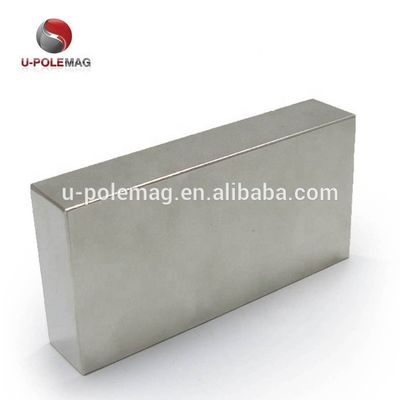 Materiali principali NdFeB Magnete 100mm Tripolari Blocco gigante per applicazioni precise