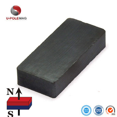 Y30 Y35 Blocco magnetico di ferrite dura per l'industria Vickers Durezza Hv 400-700 di superiore