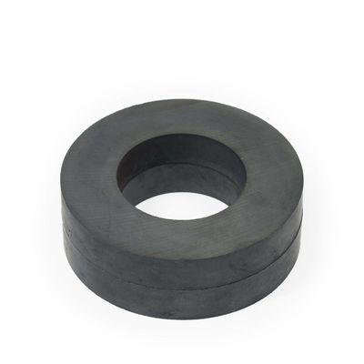 Magneti a anello di ferrite in ceramica Y30 solidi e durevoli per sistemi di altoparlanti