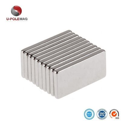 Magneti NdFeB rettangolari superforti N35 N52 Magneti a blocco di neodimio per l'industria