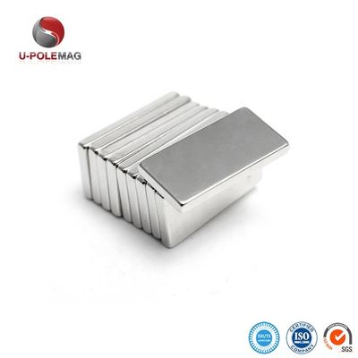 Magneti NdFeB rettangolari superforti N35 N52 Magneti a blocco di neodimio per l'industria