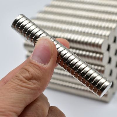 Tolleranza di precisione di /-0,1mm N38 doppio lato Neodimio Magnete disco per imballaggio scatola regalo