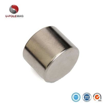 Temperatura di lavoro massima 80 Centigrade NdFeB Magnet N52 30x30 per efficienza e durata