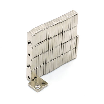 Magnete rettangolare con buco antincastro per frigorifero di dimensioni personalizzate