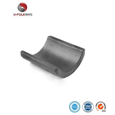 Magnete per piastrelle in arco ceramico di ferrite personalizzato con ventilatore di condizionamento d'aria
