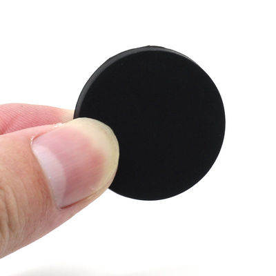 Magneti di neodimio N52 rotondi rivestiti di gomma nera impermeabile per applicazioni industriali