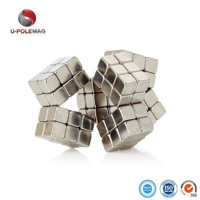 Magnete a cubo NdFeB di grado N52 personalizzato per il sistema di gestione ambientale ISO14001 2004