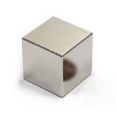 Magnete permanente N42 50x50x25 cilindro quadrato di neodimio per applicazioni industriali