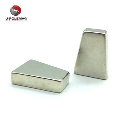 34.66g grado NdFeB ad alta temperatura 150 Centigradi 48SH magneti NdFeB a forma di trapezio