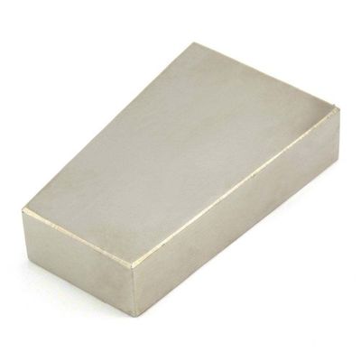 Magnete a cuneo coniato di neodimio permanente personalizzato con tolleranza e dimensione /-0,05 mm