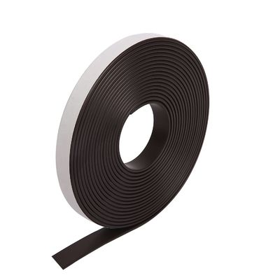 Magneti a strisce flessibili con 3M Adhesive Top-Notch Signage and Display Solution